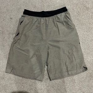 Adidas extra small mens shorts beige/gold